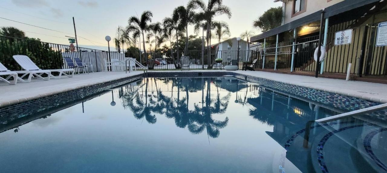 Sunny Palms Inn Lake Worth Beach Dış mekan fotoğraf